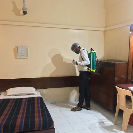 Maurya Residency Hotel Пюн Екстериор снимка