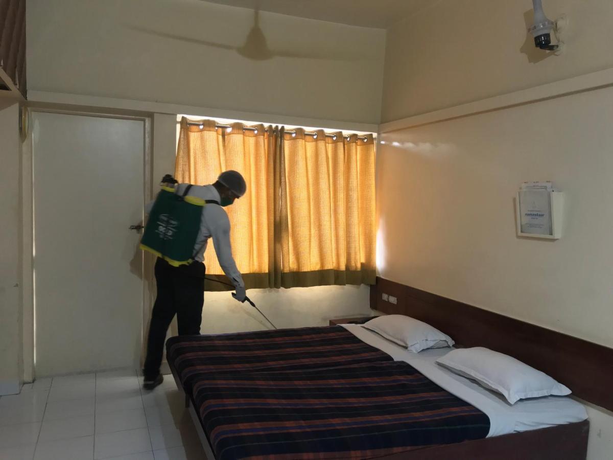 Maurya Residency Hotel Пюн Екстериор снимка