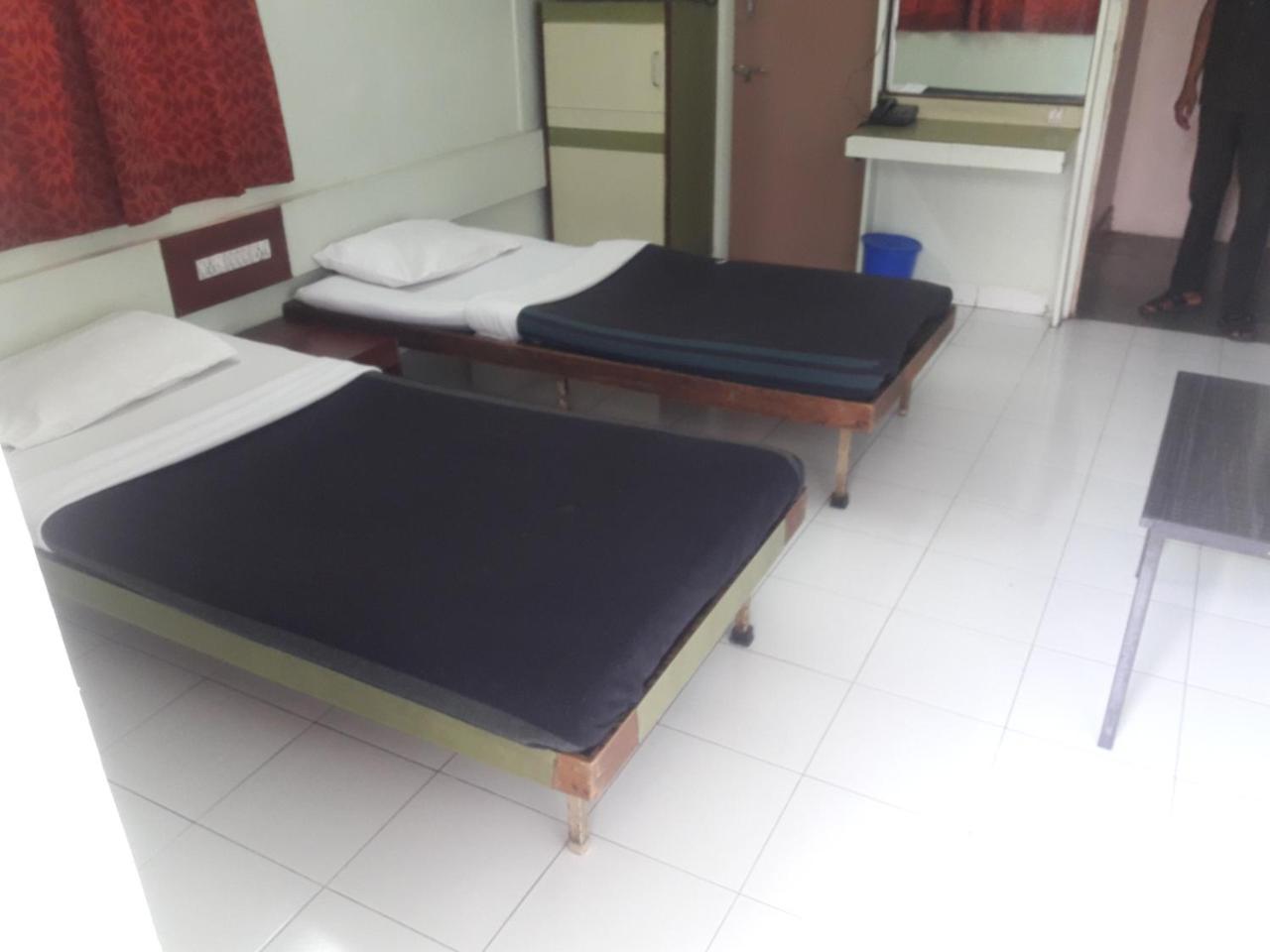 Maurya Residency Hotel Пюн Екстериор снимка
